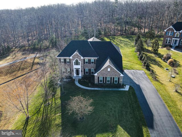 8835 CHRISANTHE CT, Fairfax Station, VA 22039