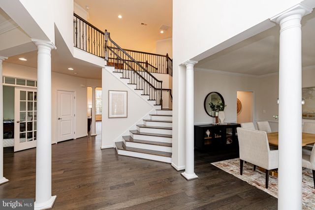 8835 CHRISANTHE CT, Fairfax Station, VA 22039