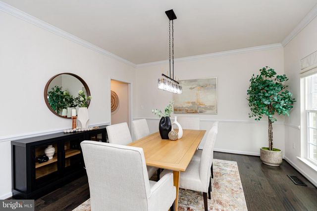 8835 CHRISANTHE CT, Fairfax Station, VA 22039