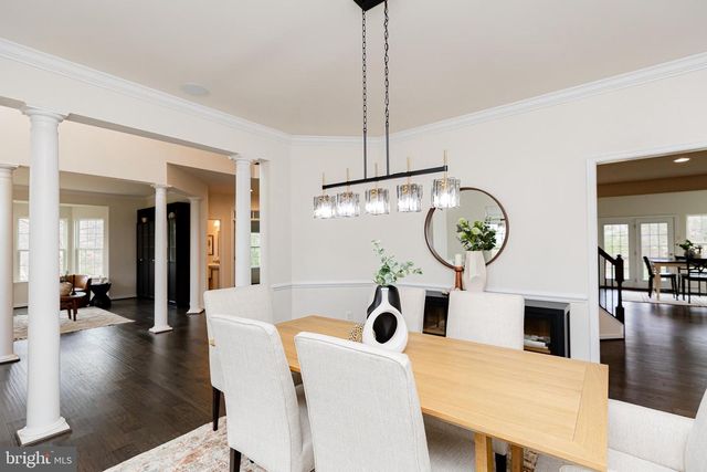 8835 CHRISANTHE CT, Fairfax Station, VA 22039