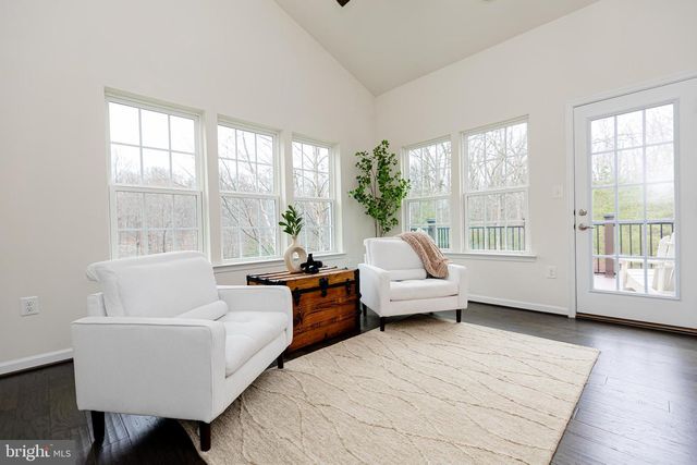 8835 CHRISANTHE CT, Fairfax Station, VA 22039