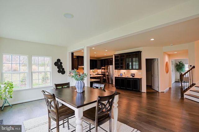 8835 CHRISANTHE CT, Fairfax Station, VA 22039