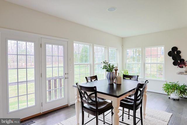 8835 CHRISANTHE CT, Fairfax Station, VA 22039