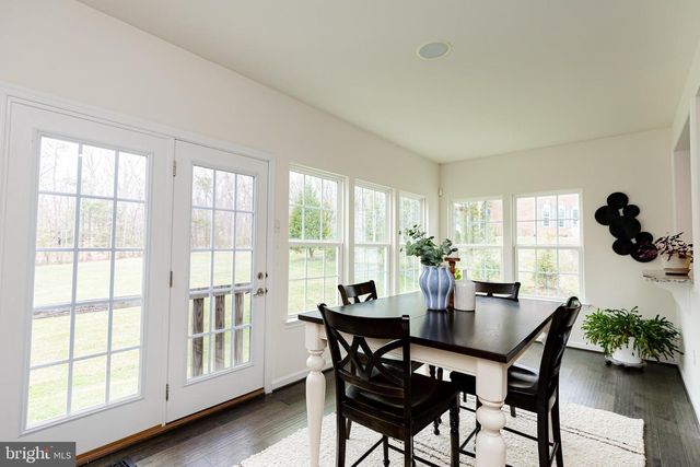 8835 CHRISANTHE CT, Fairfax Station, VA 22039