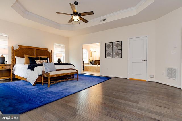 8835 CHRISANTHE CT, Fairfax Station, VA 22039