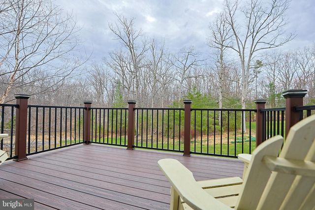 8835 CHRISANTHE CT, Fairfax Station, VA 22039