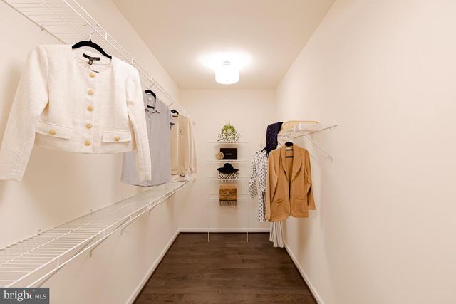 8835 CHRISANTHE CT, Fairfax Station, VA 22039