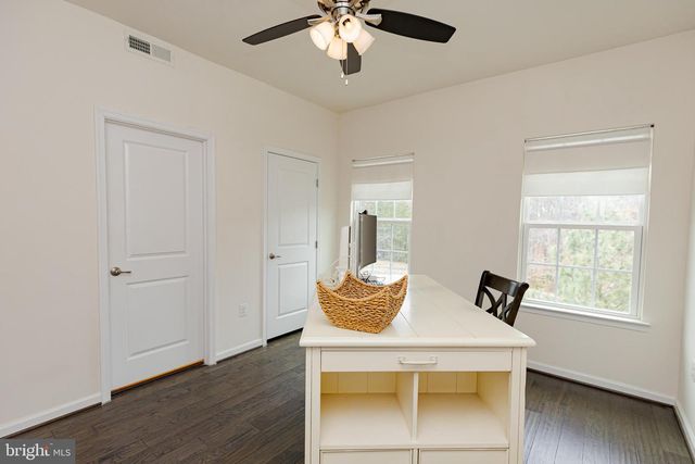 8835 CHRISANTHE CT, Fairfax Station, VA 22039