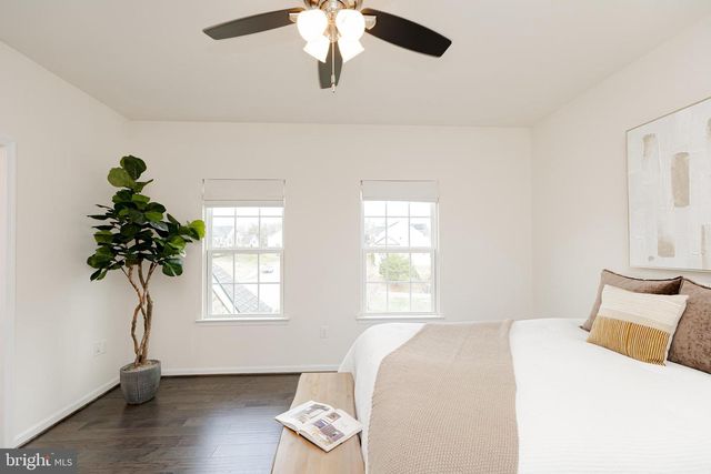 8835 CHRISANTHE CT, Fairfax Station, VA 22039