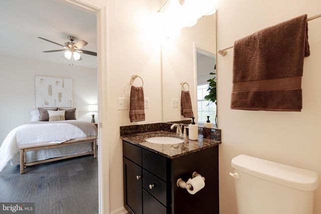 8835 CHRISANTHE CT, Fairfax Station, VA 22039