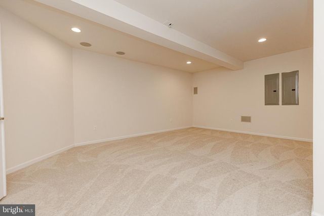 8835 CHRISANTHE CT, Fairfax Station, VA 22039