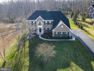 8835 CHRISANTHE CT, Fairfax Station, VA 22039