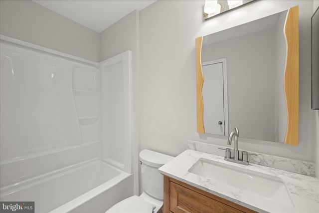 11-B QUEEN ELIZABETH CT, Chester, MD 21619