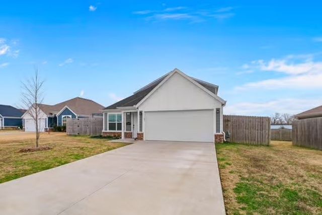 5305 Southwood Avenue, Springdale, AR 72764