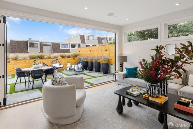 561 Duncan Street, San Francisco, CA 94131