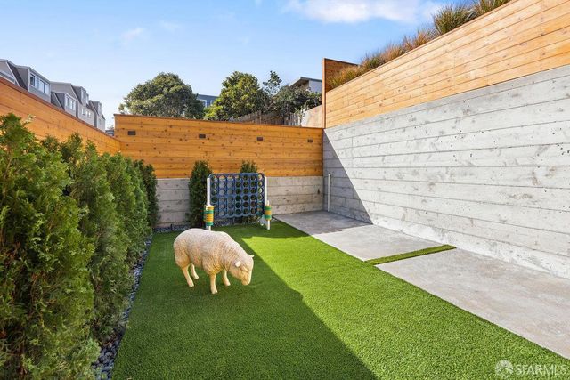 561 Duncan Street, San Francisco, CA 94131