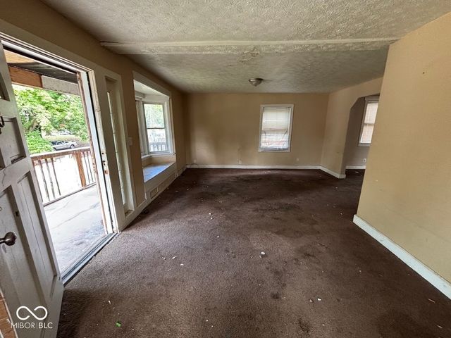 1521 N Temple Avenue, Indianapolis, IN 46201