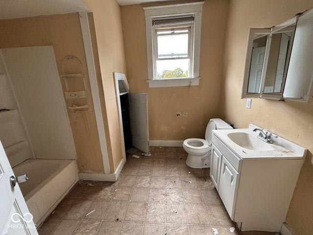 1521 N Temple Avenue, Indianapolis, IN 46201