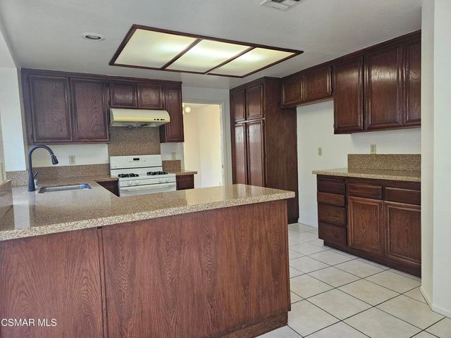2752 Annandale Lane, Simi Valley, CA 93063