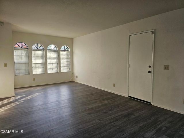 2752 Annandale Lane, Simi Valley, CA 93063