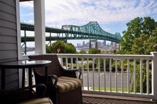 13 Boatswains Way 13, Chelsea, MA 02150