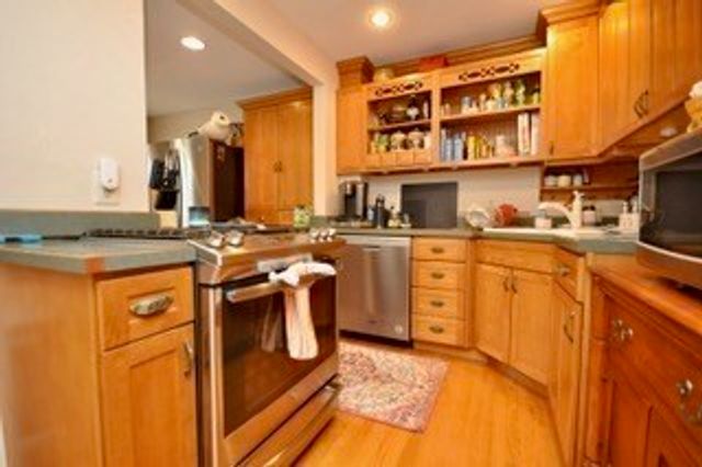 13 Boatswains Way 13, Chelsea, MA 02150