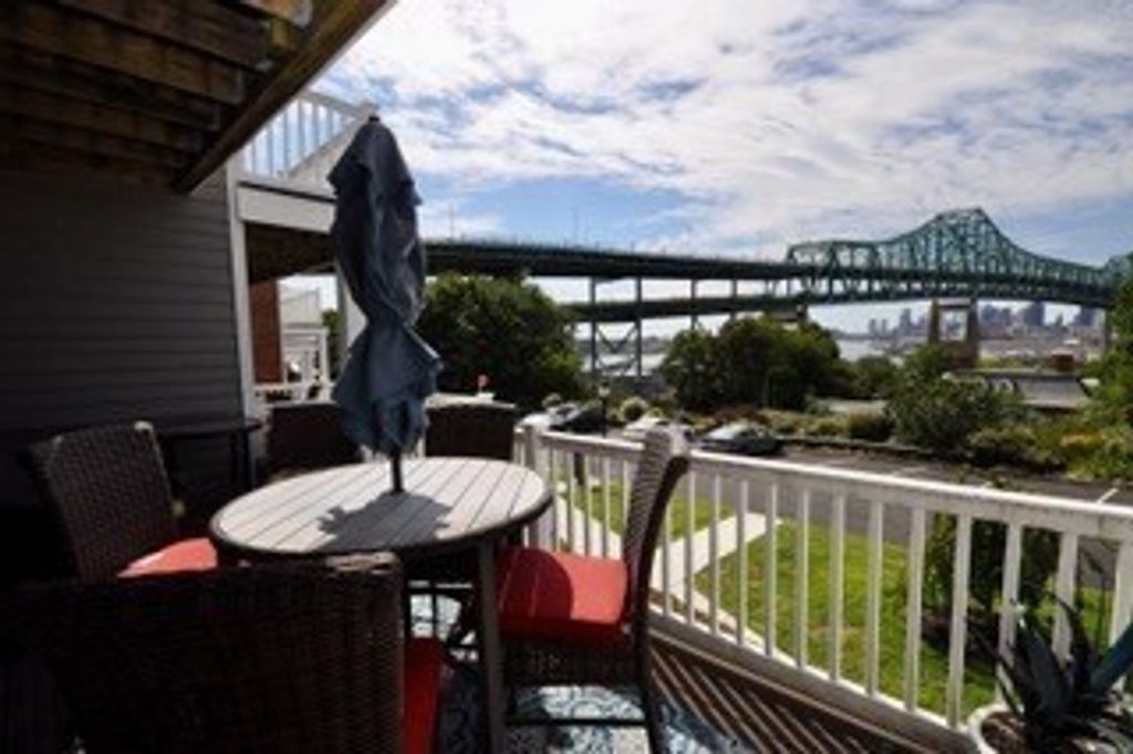 13 Boatswains Way 13, Chelsea, MA 02150
