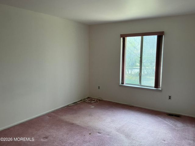 3 Peacock Place, Howell, NJ 07731