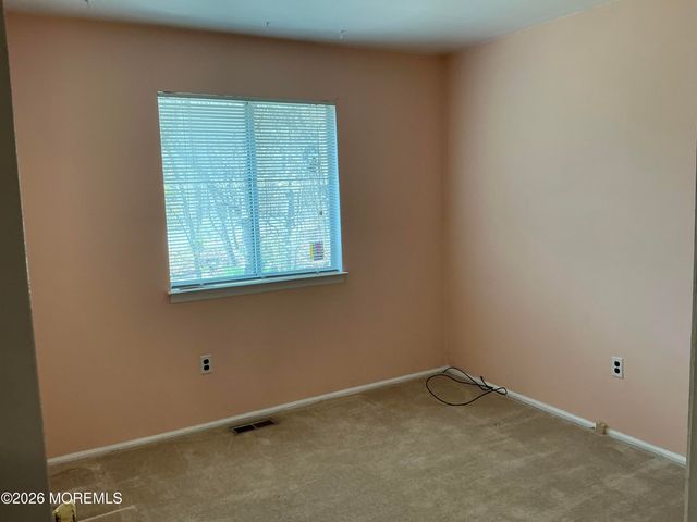 3 Peacock Place, Howell, NJ 07731