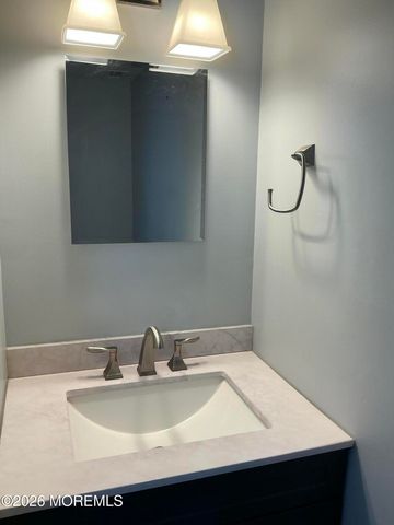 3 Peacock Place, Howell, NJ 07731