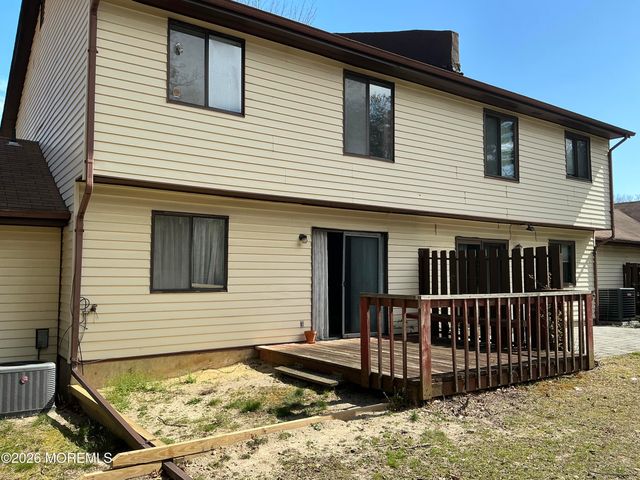 3 Peacock Place, Howell, NJ 07731
