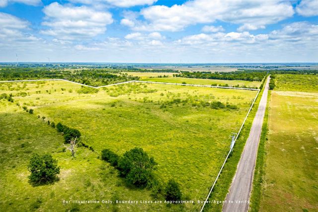 444 Lcr 106 Road, Mount Calm, TX 76673