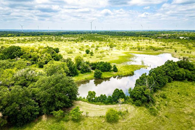 444 Lcr 106 Road, Mount Calm, TX 76673