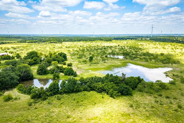 444 Lcr 106 Road, Mount Calm, TX 76673