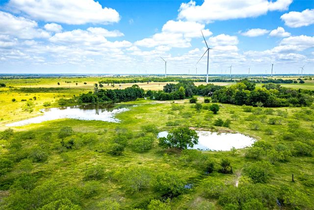 444 Lcr 106 Road, Mount Calm, TX 76673