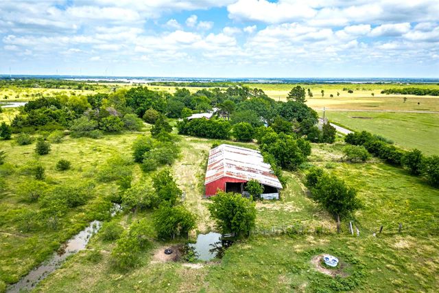 444 Lcr 106 Road, Mount Calm, TX 76673