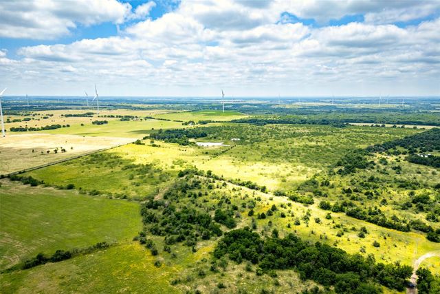 444 Lcr 106 Road, Mount Calm, TX 76673