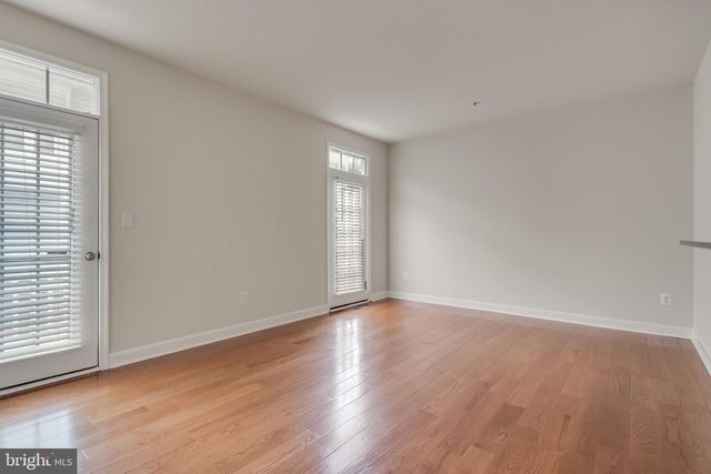 8005 HOMEFIELD DR, Landover, MD 20785