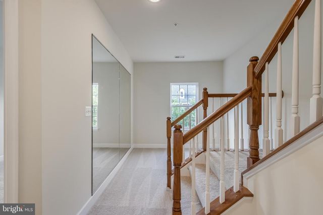 8005 HOMEFIELD DR, Landover, MD 20785