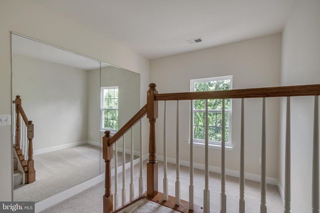 8005 HOMEFIELD DR, Landover, MD 20785