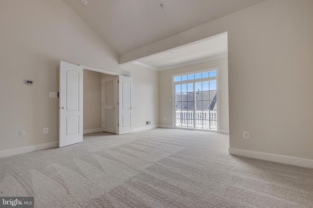 8005 HOMEFIELD DR, Landover, MD 20785