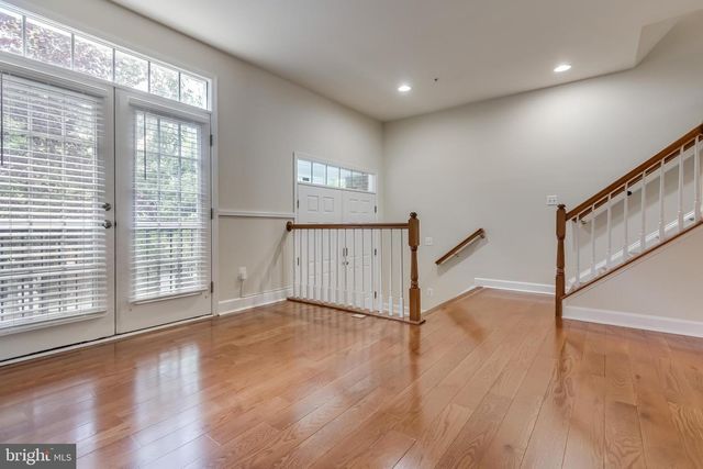 8005 HOMEFIELD DR, Landover, MD 20785