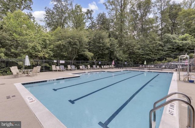 8005 HOMEFIELD DR, Landover, MD 20785