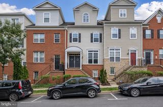 8005 HOMEFIELD DR, Landover, MD 20785