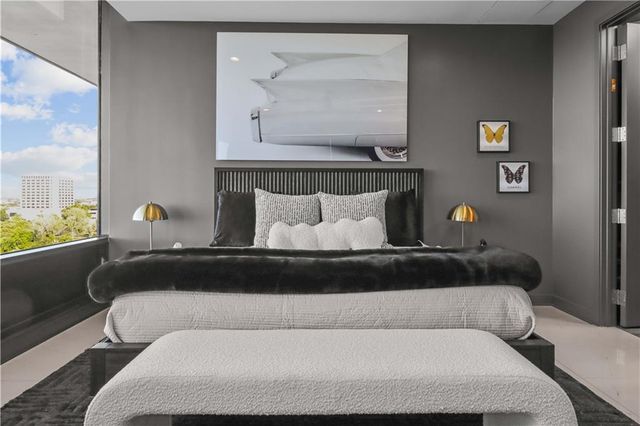 700 W 31st Street 702, Kansas City, MO 64108