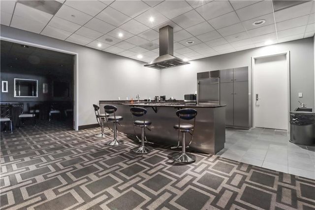 700 W 31st Street 702, Kansas City, MO 64108