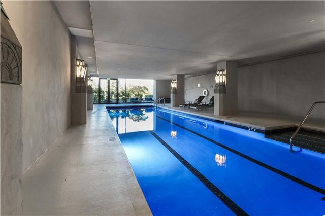 700 W 31st Street 702, Kansas City, MO 64108