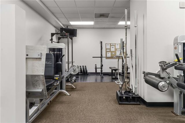 700 W 31st Street 702, Kansas City, MO 64108