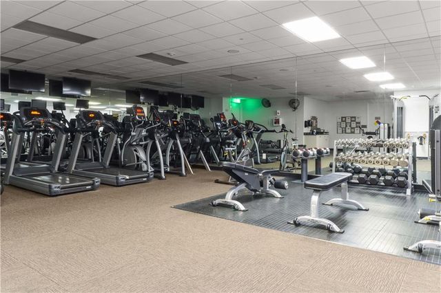 700 W 31st Street 702, Kansas City, MO 64108