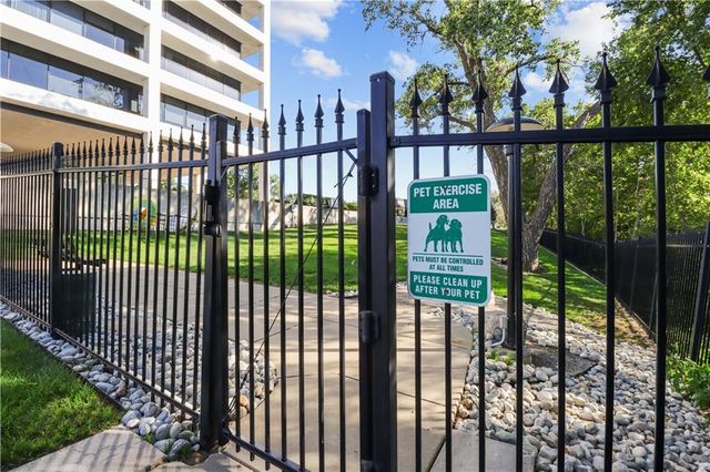 700 W 31st Street 702, Kansas City, MO 64108